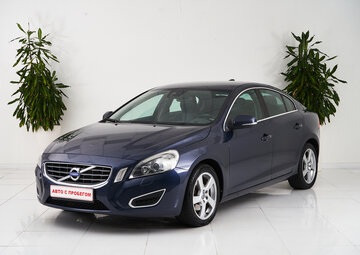 Volvo S60 Вид 1